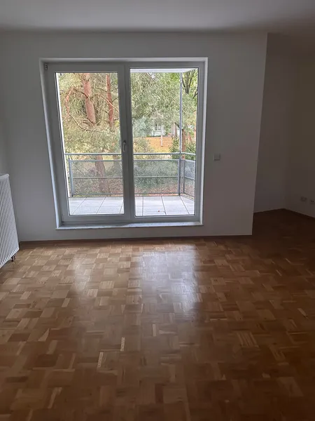 Lichtdurchflutete 2-Zimmer-Wohnung in Müggelheim — photo 1